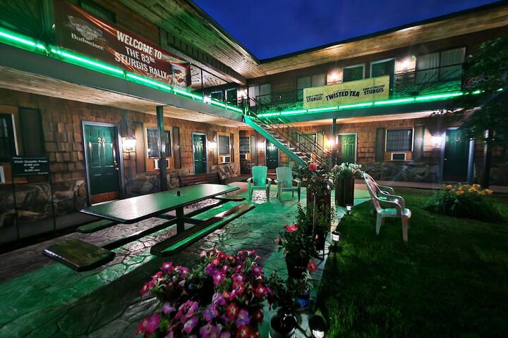 Hotel 8 of 54