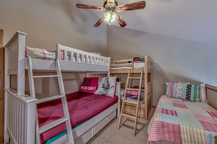 Room 135 of 190