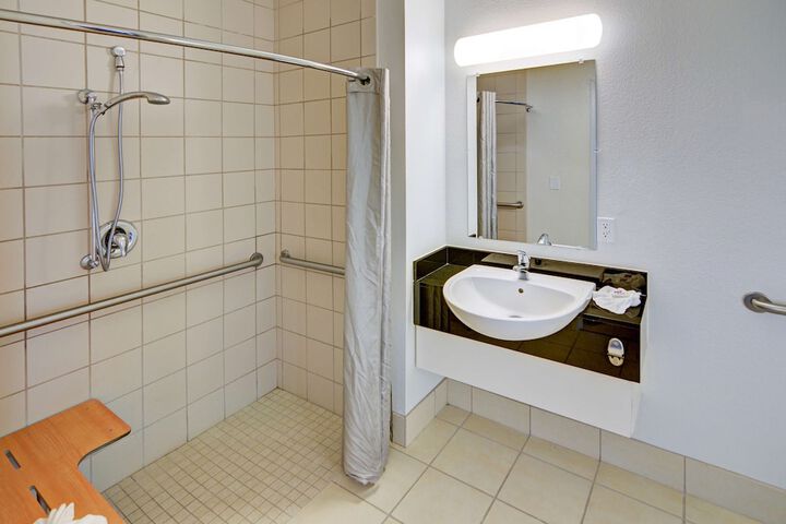 Room 20 of 32