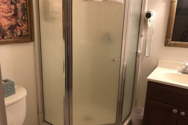 Room 51 of 62