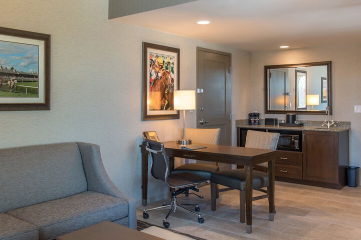Embassy Suites Saratoga Springs