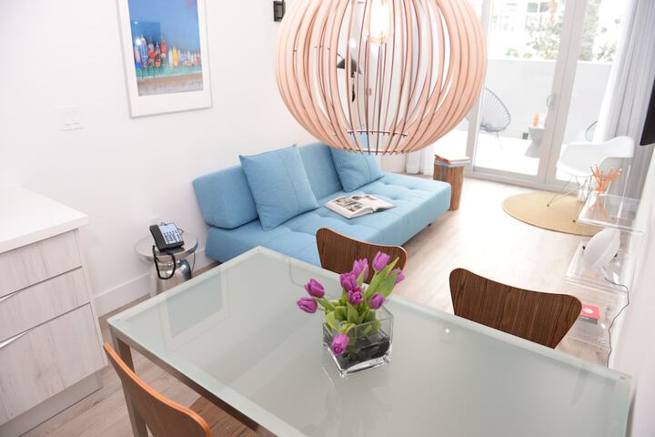 Room 43 of 103