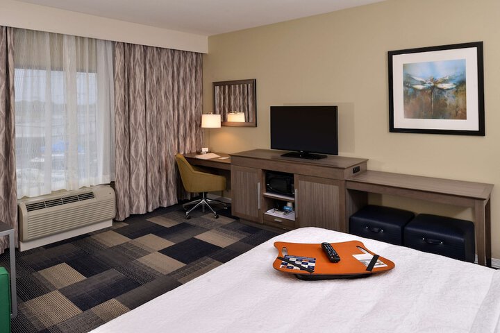 Room 19 of 38