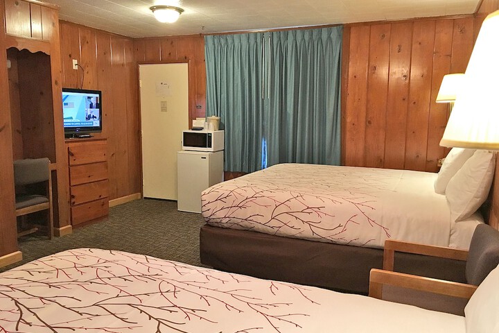 Room 40 of 183