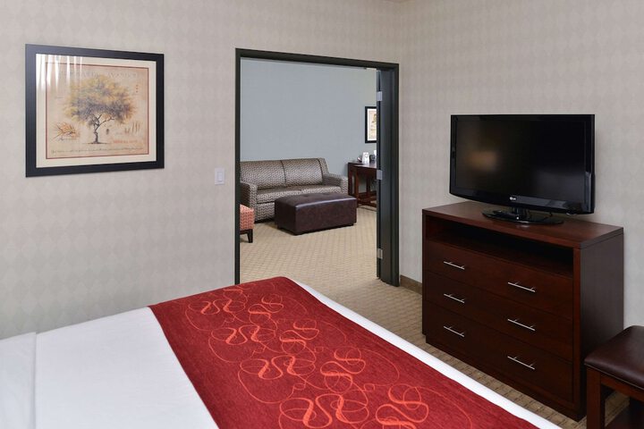 Room 48 of 74
