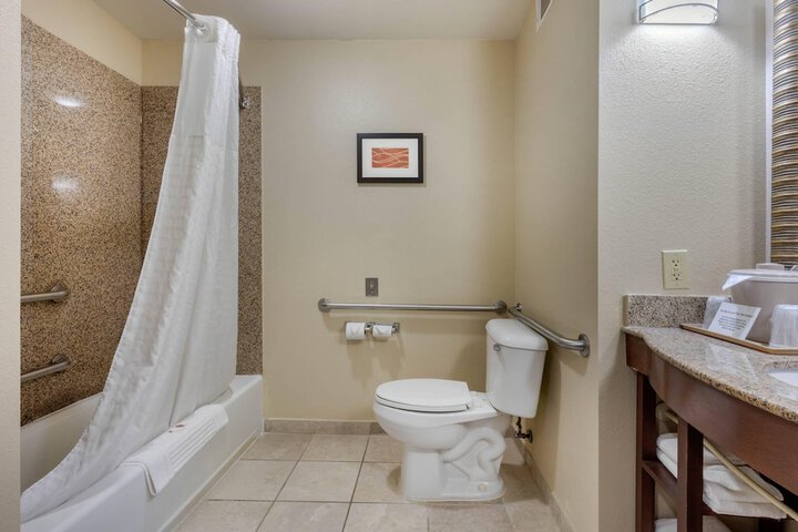 Comfort Inn & Suites North Little Rock McCain Mall