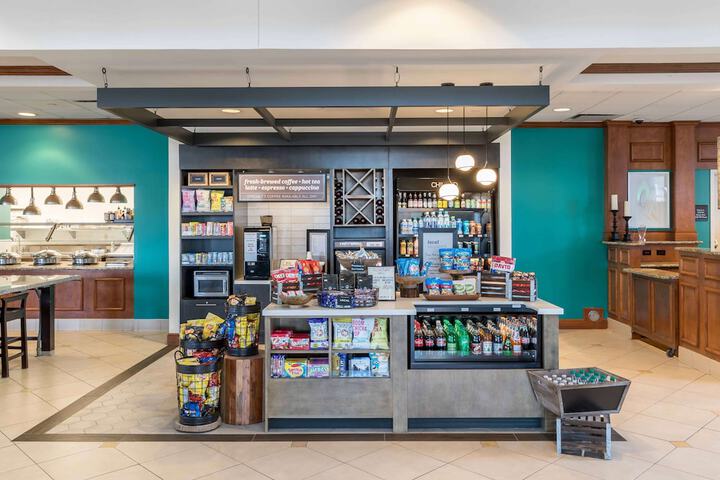 Hilton Garden Inn Naperville / Warrenville