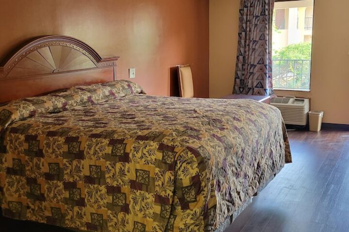 Western Inn