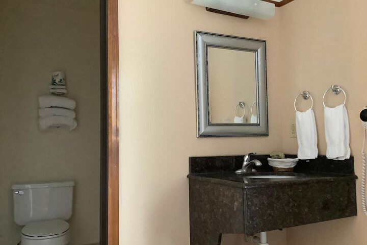 Luxury Inn & Suites
