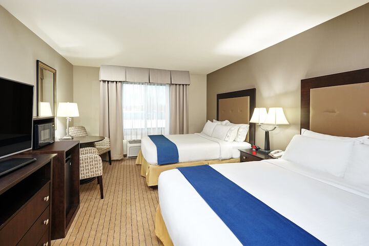 Room 44 of 60