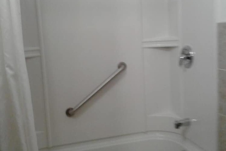 Room 11 of 30