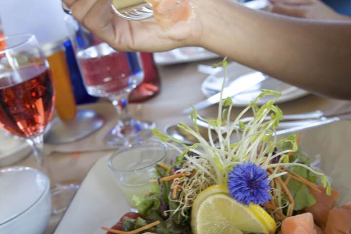 Dining 43 of 64