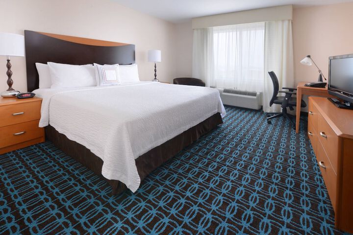 Fairfield Inn & Suites by Marriott Dallas Plano / The Colony