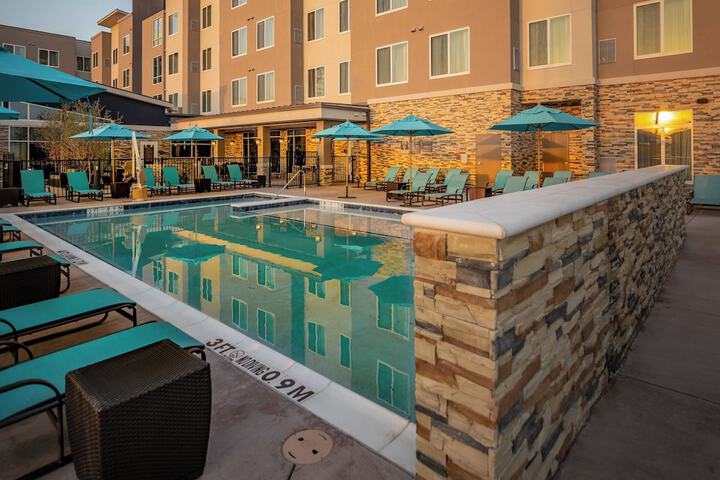 Pool 6 of 30