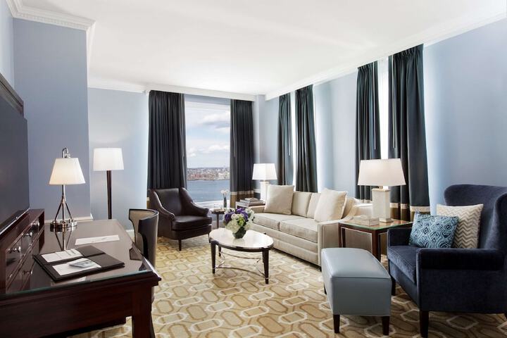 Room 34 of 72