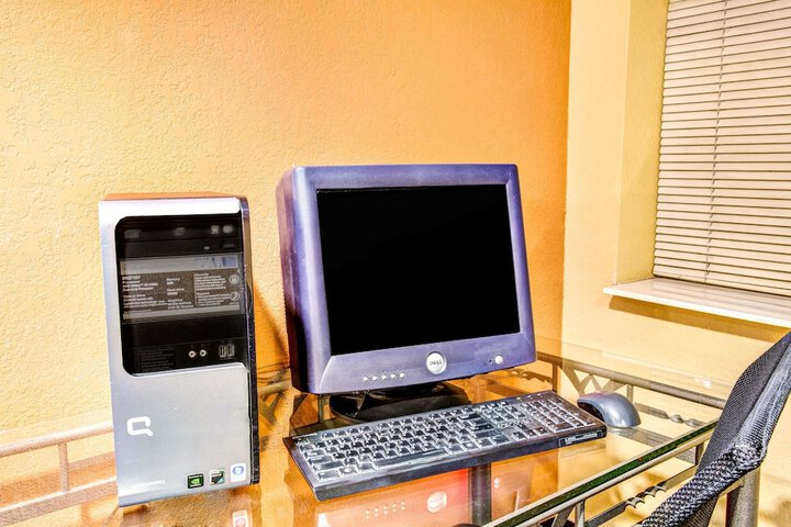 Business Center 16 of 16
