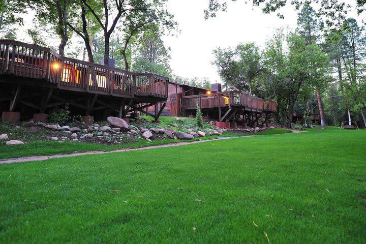 Kohls Ranch Lodge