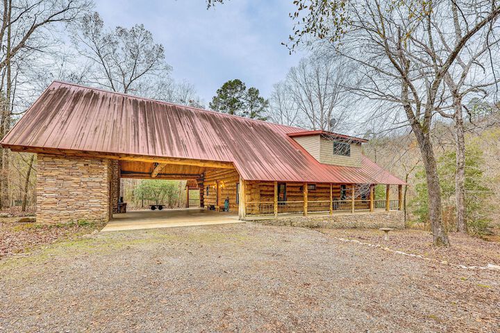 Fish Boat & Hike: Pet-friendly Cabin in Arkansas