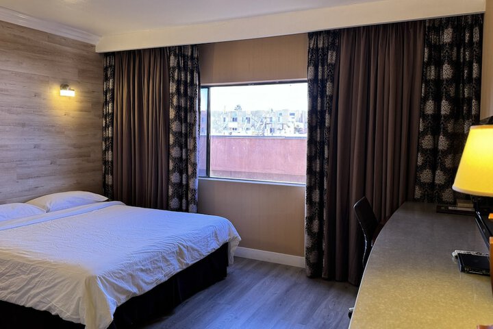 Room 15 of 24