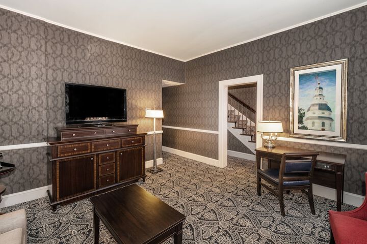 Room 86 of 144