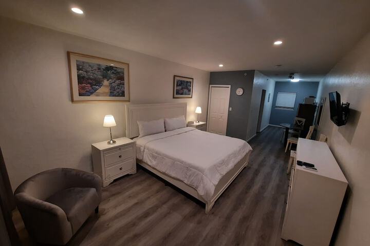 Room 11 of 31