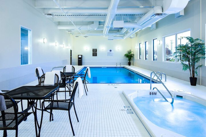 Best Western Plus Winnipeg Airport Hotel