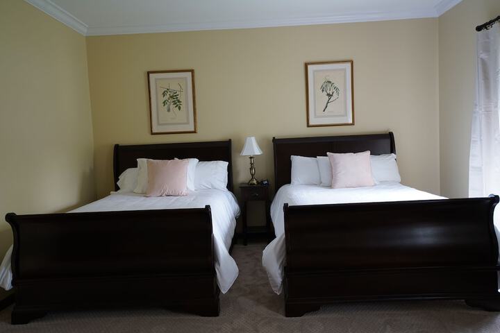 Room 10 of 20