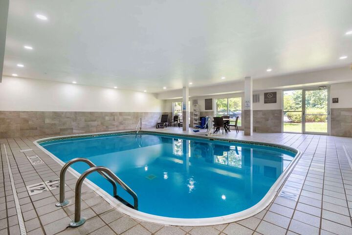 Pool 4 of 30