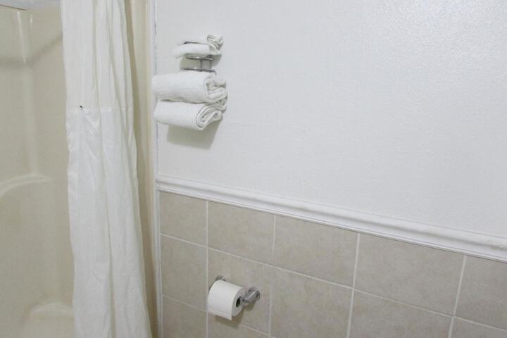Room 37 of 48
