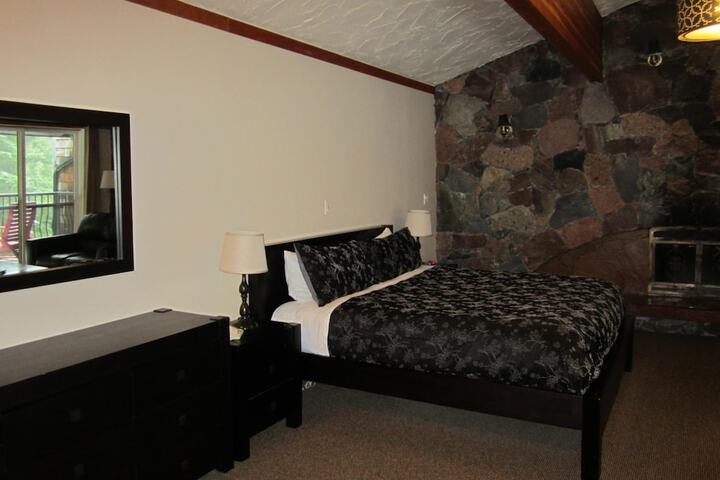 Room 28 of 37