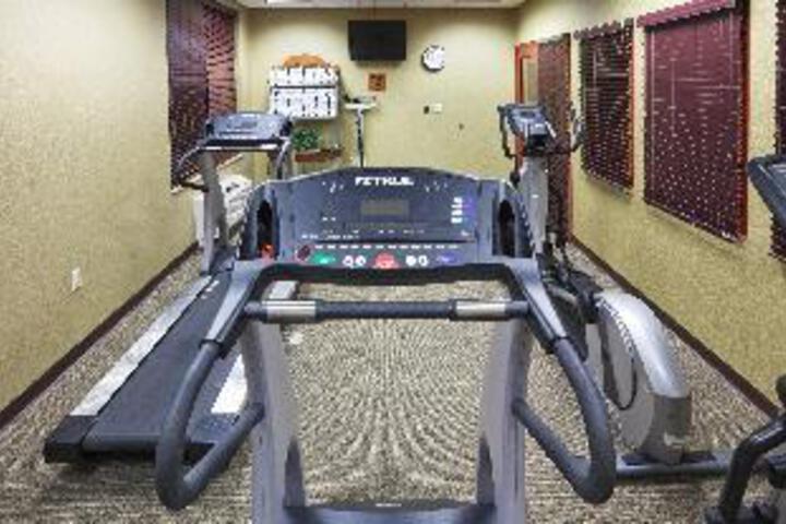 Country Inn & Suites by Radisson Springfield Downtown