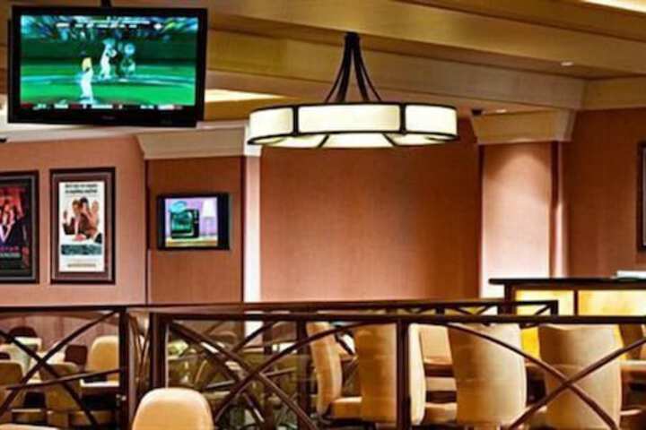 Hollywood Casino & Hotel