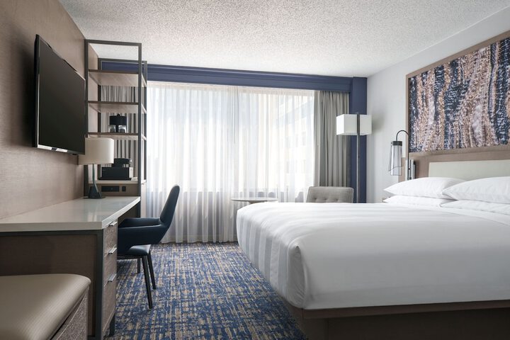 Room 11 of 39