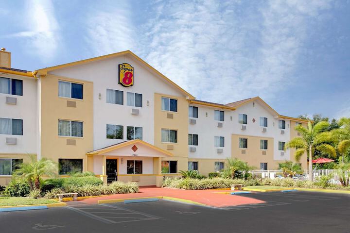 Hotel 2 of 32
