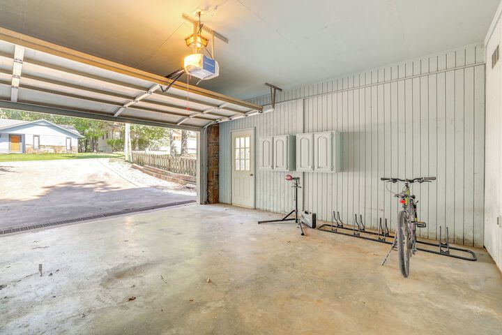 Home w / Trail Access & Fire Pit in Bella Vista!