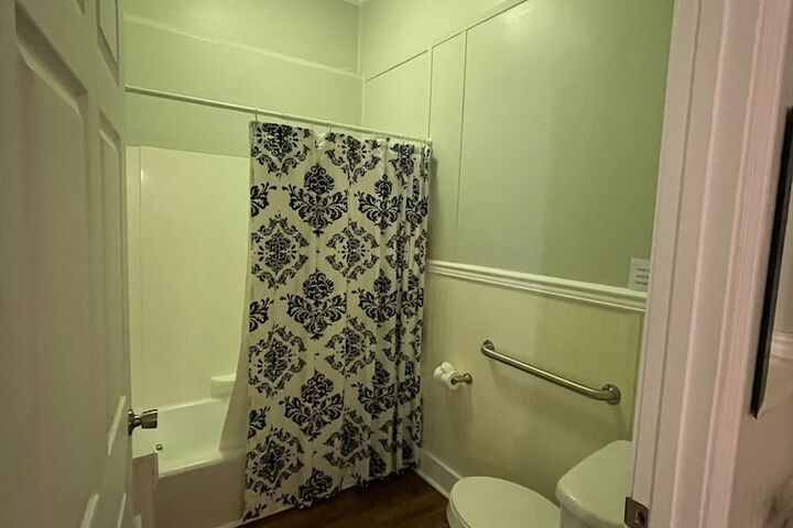 Room 232 of 309