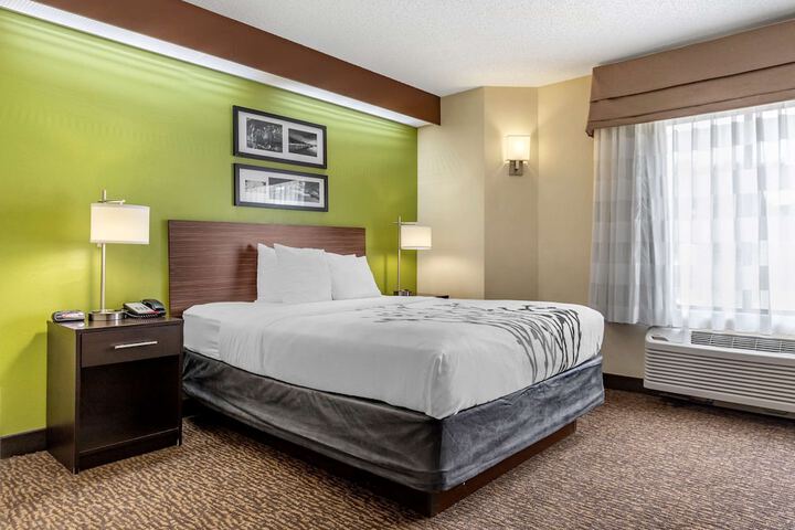 Room 10 of 47