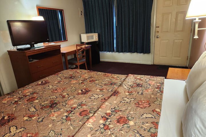 Room 24 of 56