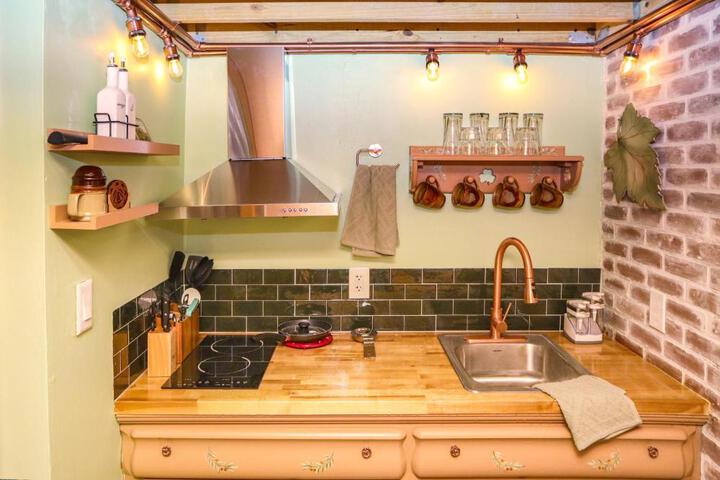 Miami Tiny Vintage Cottage