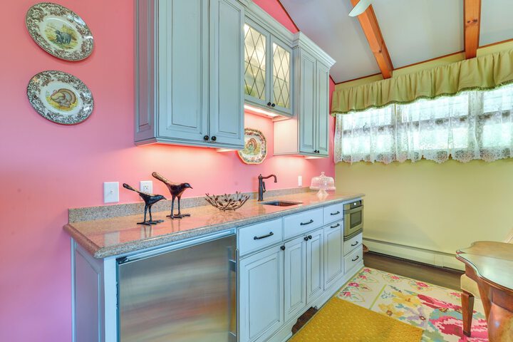 La Petite Chalet w / Views in Blue Ridge Mtns!