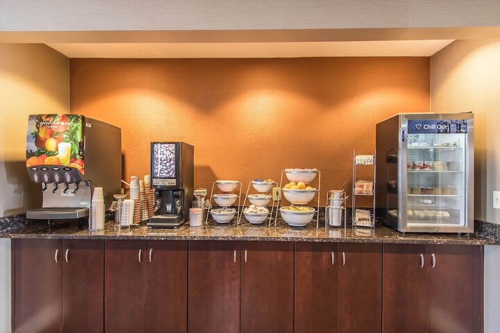 Breakfast/Coffee Service 50 of 61