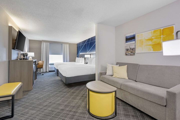 Comfort Suites West Indianapolis - Brownsburg