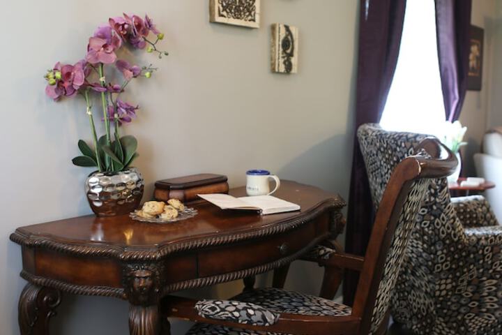 Breakfast/Coffee Service 29 of 45