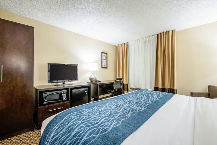 Room 10 of 31
