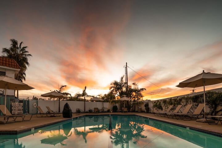 Casablanca Inn