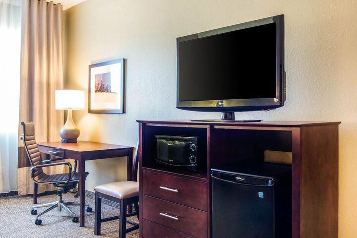 Room 14 of 25