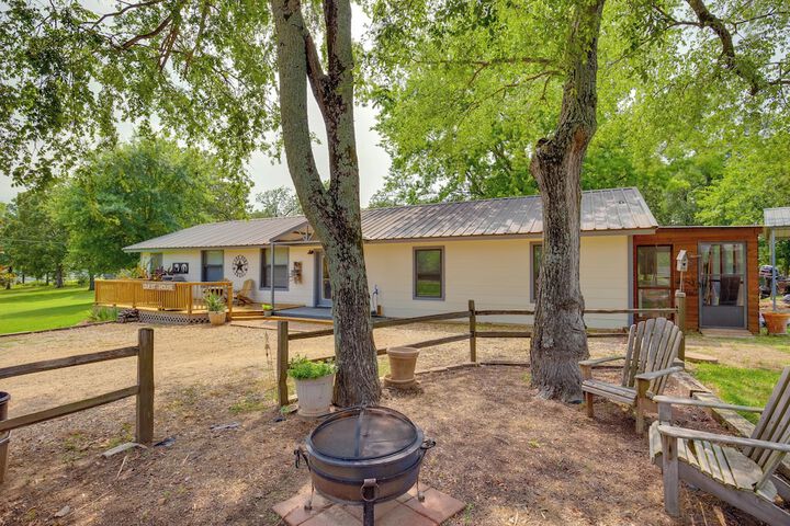 Emory Vacation Rental w / Lake Fork Boat Access!
