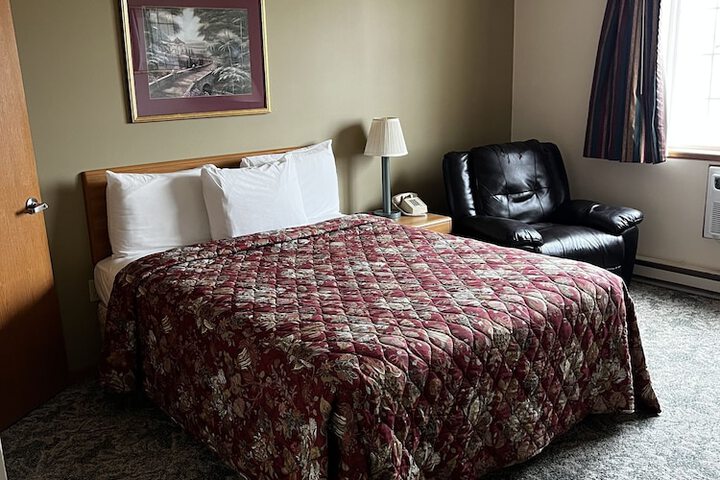 Room 16 of 29