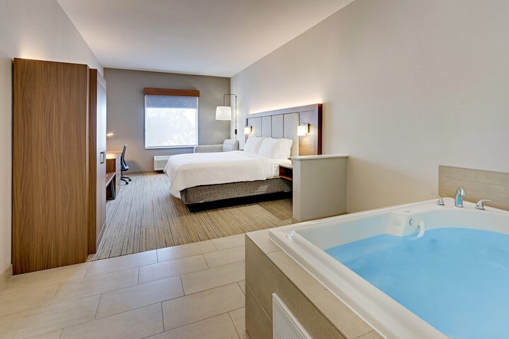 Holiday Inn Express Hotel & Suites Weatherford by IHG