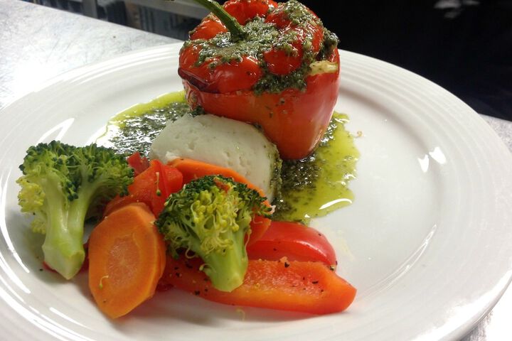 Dining 69 of 96